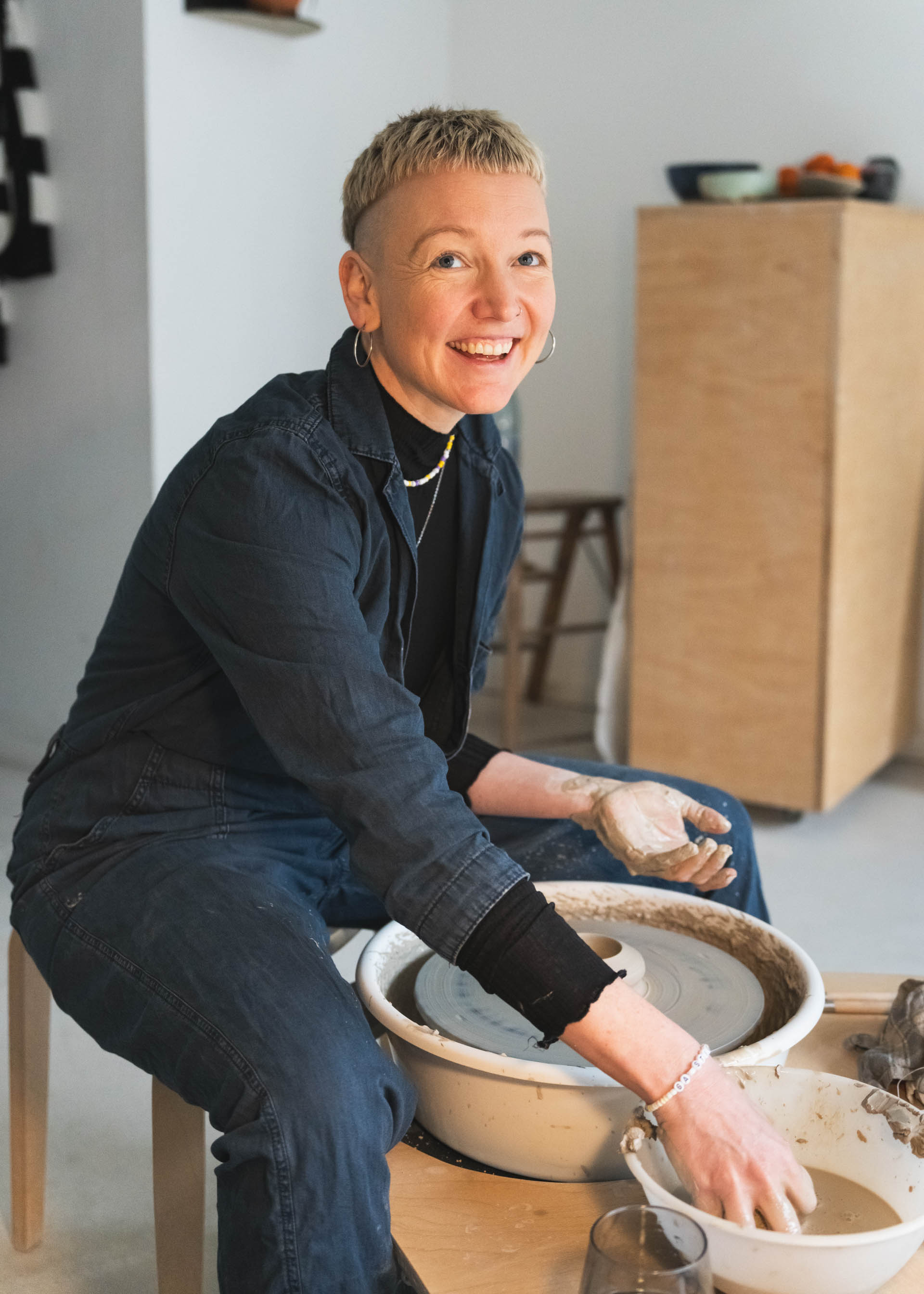 Porträt Köln Portrait Fotografie Fotoportät Corporate Fotografie Business Handwerk Annas selbstgemacht Keramik im WabiSabi Töpferstudio in Köln Mülheim