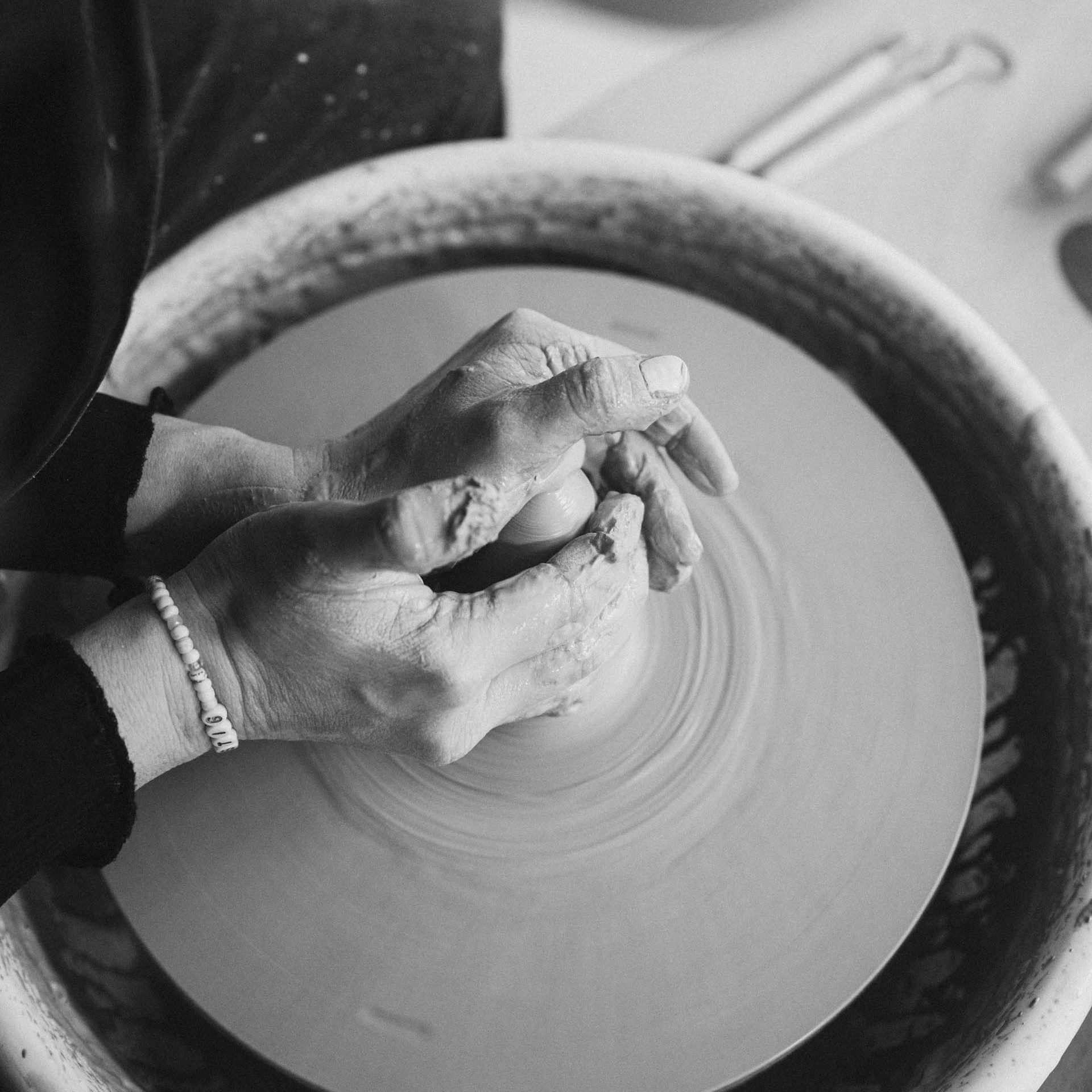 Porträt Köln Portrait Fotografie Fotoportät Corporate Fotografie Business Handwerk Annas selbstgemacht Keramik im WabiSabi Töpferstudio in Köln Mülheim